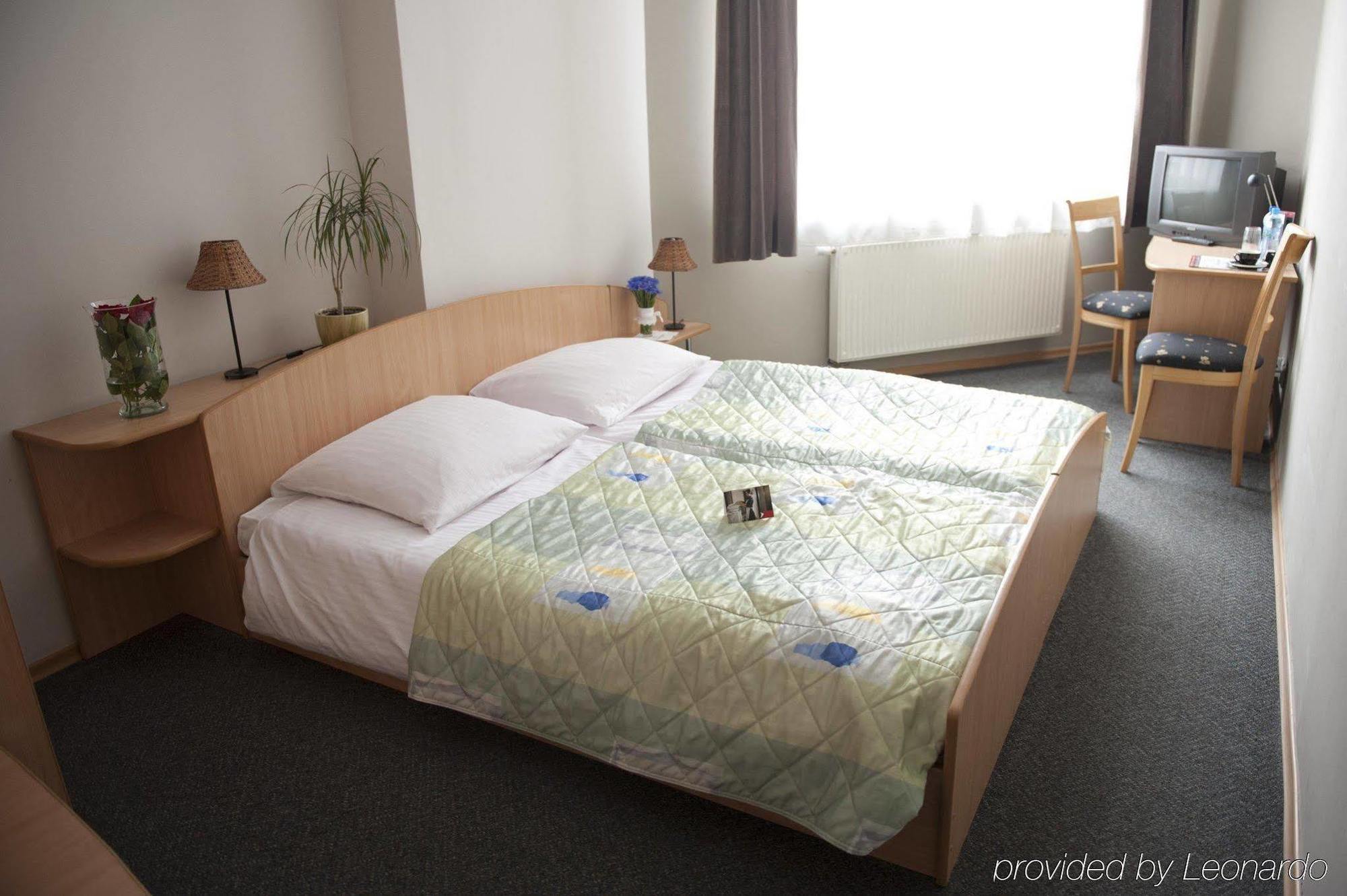 Hotel Diament Economy Gliwice Exteriör bild
